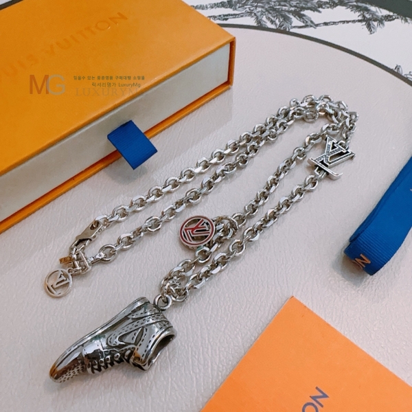 �������� ���̺��� ����� LV76234021-8