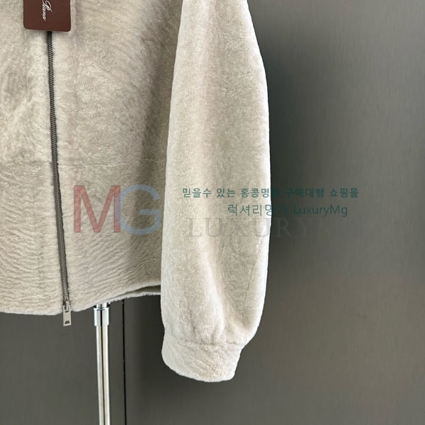  η** þ   LP422564-7