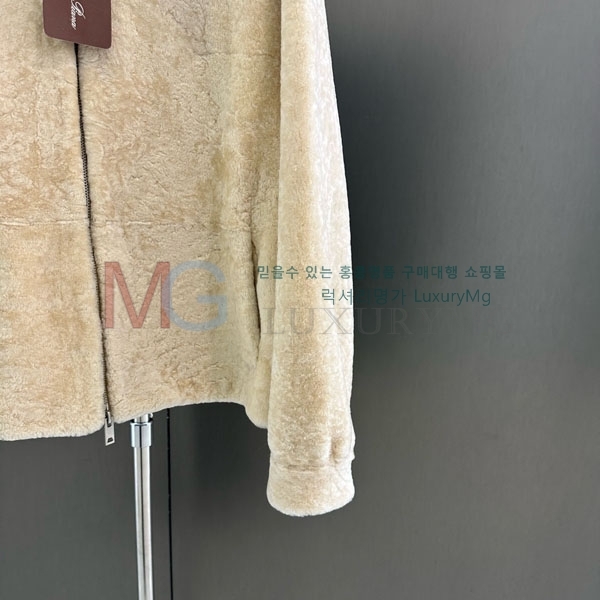  η** þ   LP422564-8