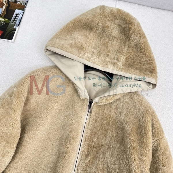  η**  þ   LP424502-11