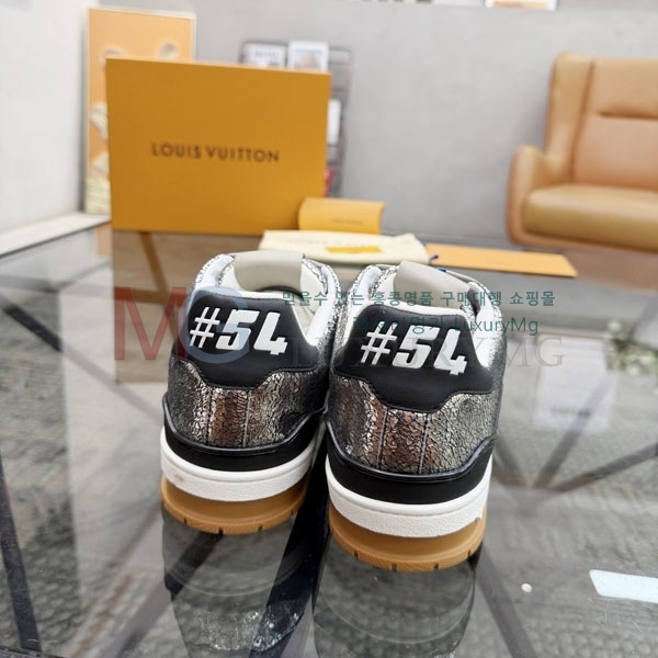 ���� ����*�� ����Ŀ�� 8LV600153-4