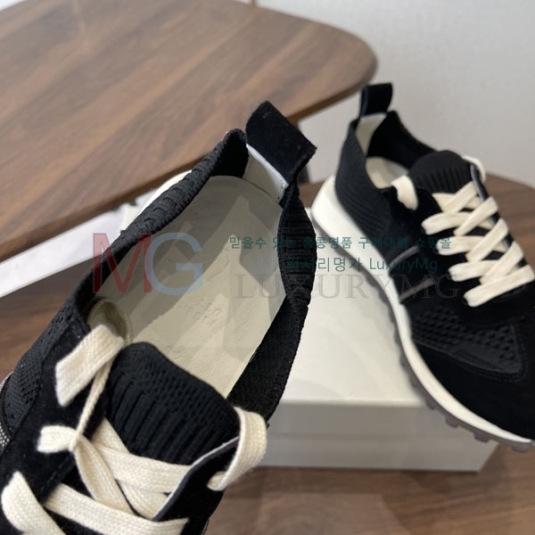 ���� ���ڷ� ��ġ�ڸ� ����Ŀ�� BL559049-3