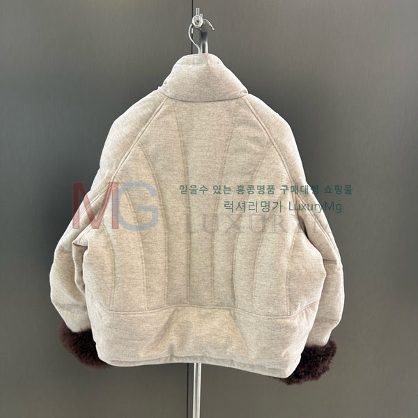  η**  ٿ е LP434064-3