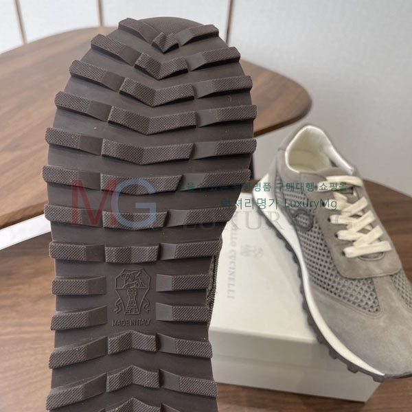 ���� ���ڷ� ��ġ�ڸ� ����Ŀ�� BL559049-5