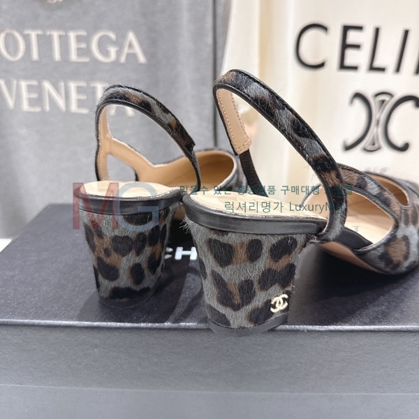 ���� ��* ������ ���� R7T63303