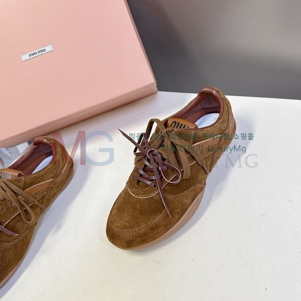 ���� �̿�̿� ����Ŀ�� MI3378924