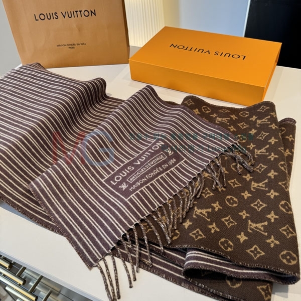 ̺ ÷/ī LV8122205-1