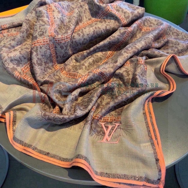 ̺ ÷/ī LV8122207-2