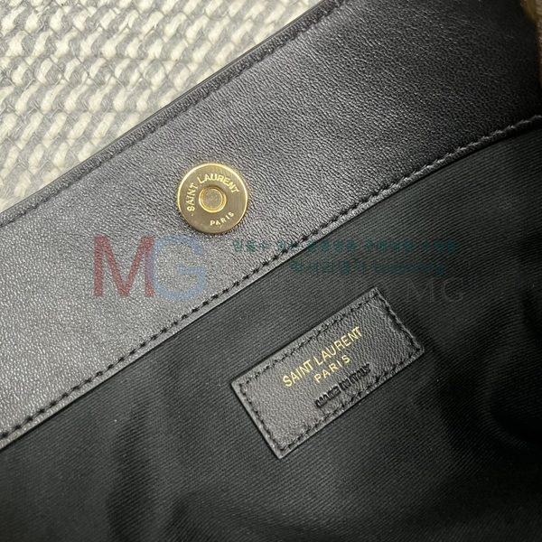 ζ ̹ 4.3  ۹ 833948-1