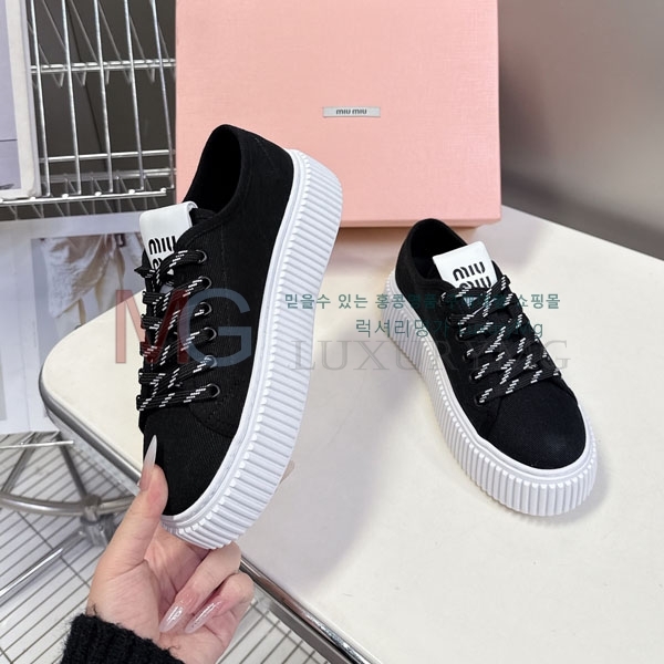 ���� �̿�̿� ����Ŀ�� MI3302884-1