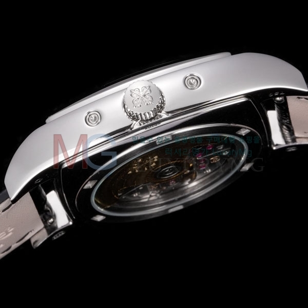 �����ʸ� �ð� 5135G-3