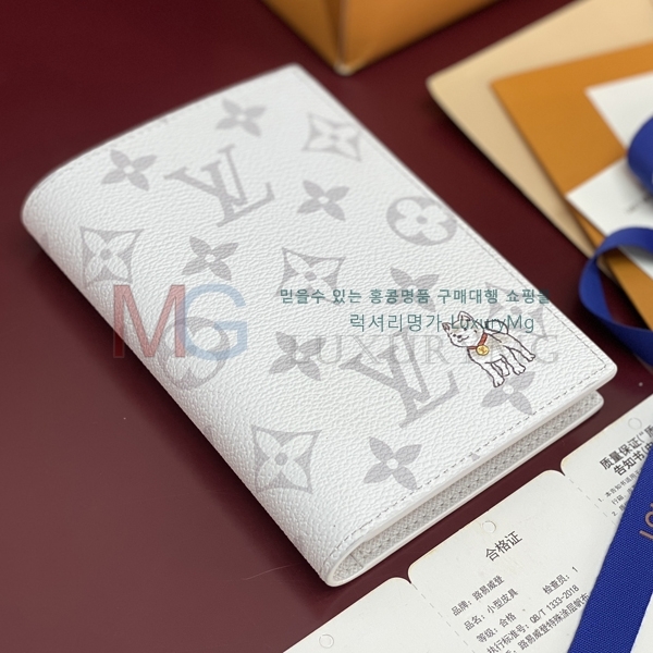 ���̺��� �н���Ʈ Ŀ�� �������� M27083-1