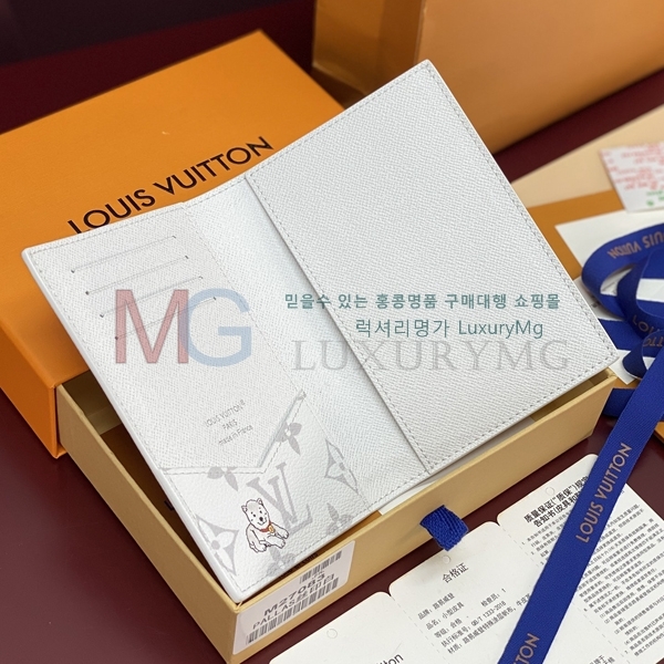 ���̺��� �н���Ʈ Ŀ�� �������� M27083-1