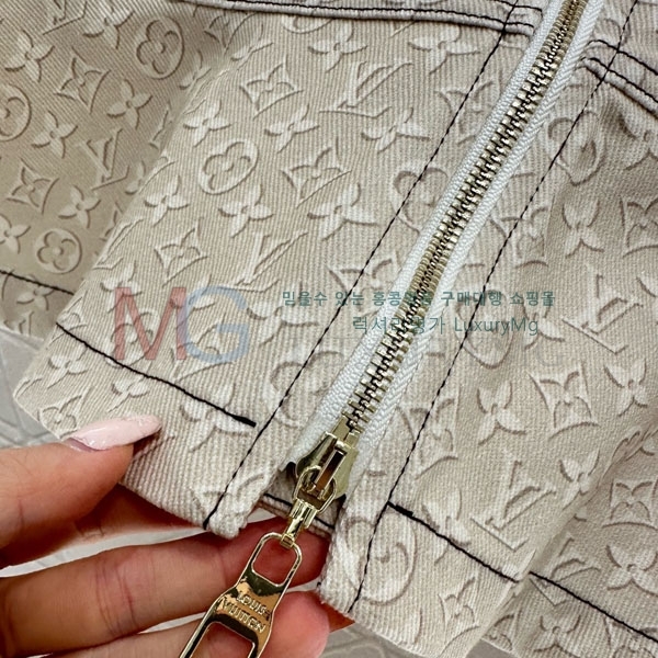 ���� ���̺��� ��ĿƮ LV546033-5