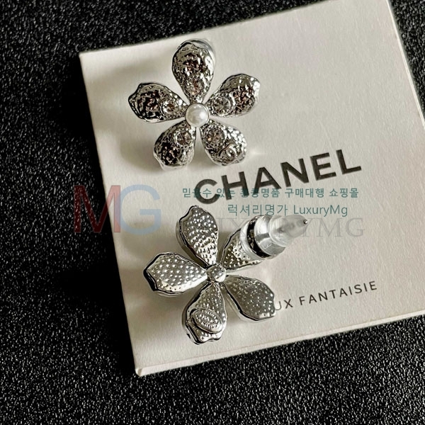 ��* �Ͱ��� CHA657808-4