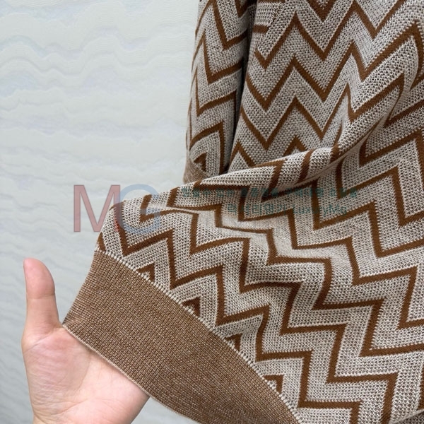 ���� �η�**�� ���� Ƽ���� LP345777-8