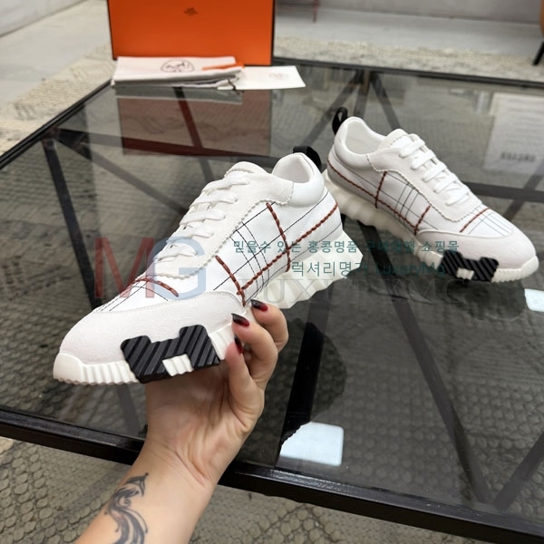 ���� �����޽� ����Ŀ�� HE566301-1