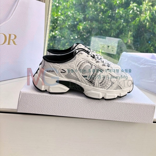 ��� �� ����Ŀ�� �������� DR966066-7