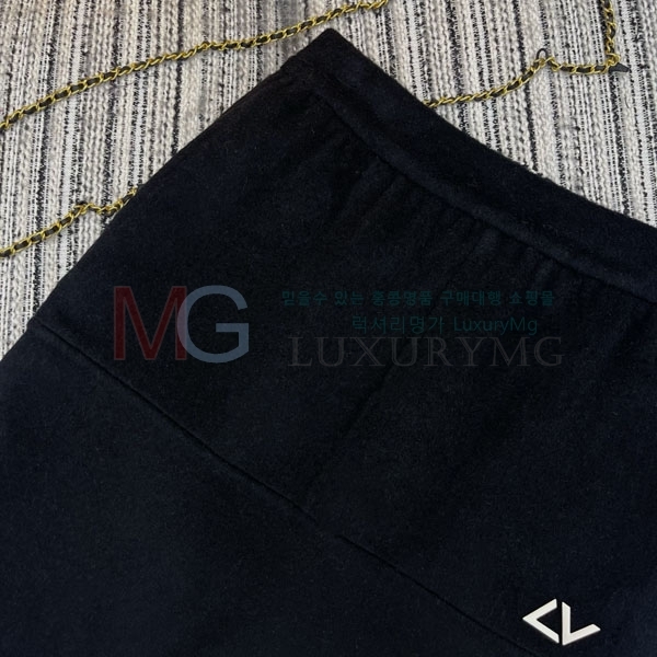 ���� ���̺��� ��ĿƮ LV565704-2