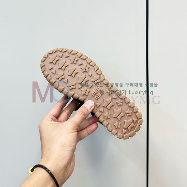 ���� �̿�̿� ����Ŀ�� MI30099-1