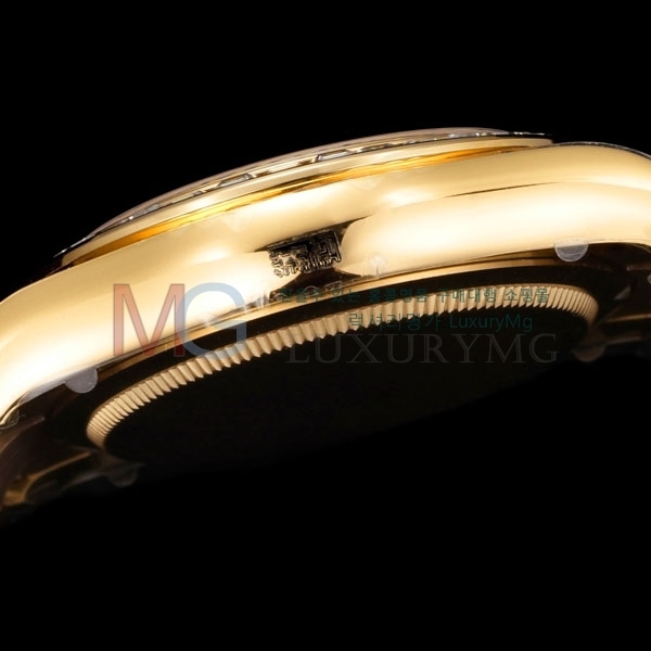 �η��� ���̽��� �����䳪 �ð� R1311500-2