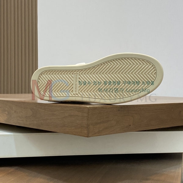 ���� ���ζ� �ϴ�ž 1YSL552669-9