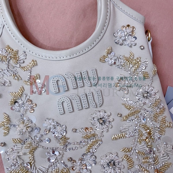 �̿�̿� ũ����Ż ���̺� �����-201