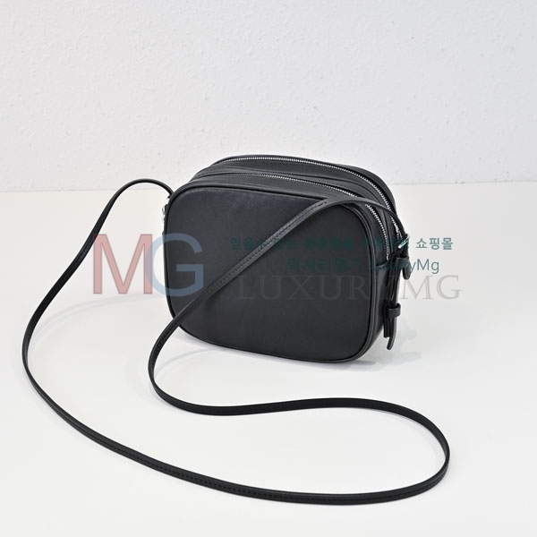 �� �ο� Ʈ���� 950100-1