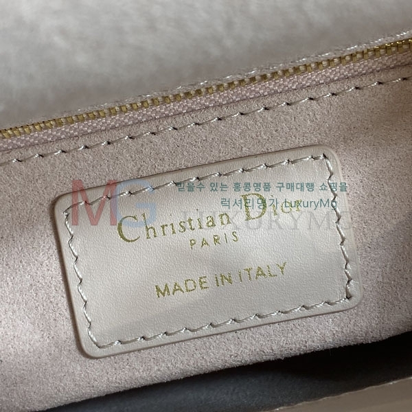 ��� �̴� ���̵�� M754210-1