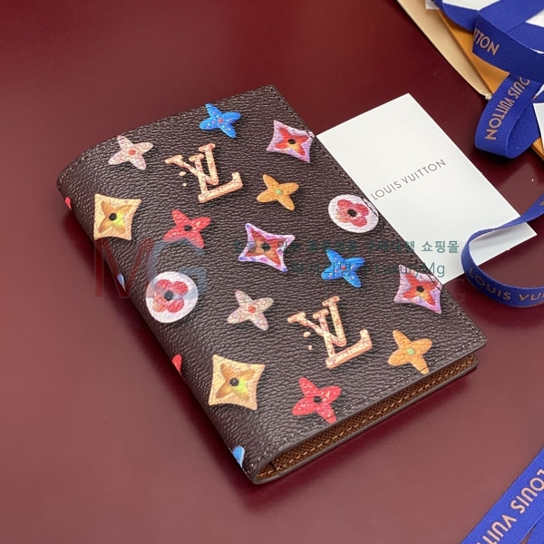 ���̺��� �н���Ʈ Ŀ�� �������� M28281-2