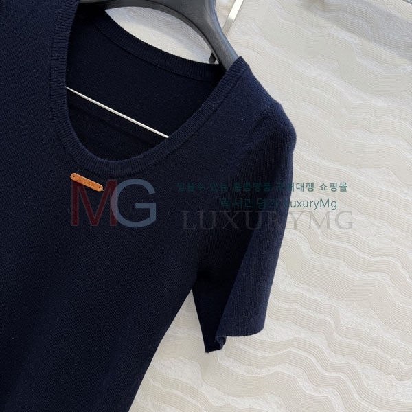 ���� �̿�̿� ���� Ƽ���� MU484650-8