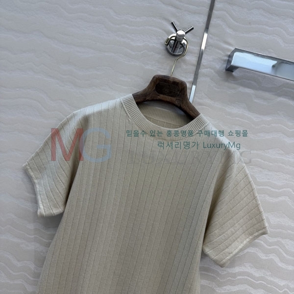 ���� �η�**�� ���� Ƽ���� LP345777-4