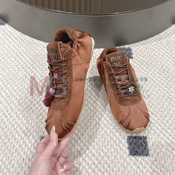 ���� �̿�̿� ����Ŀ�� MI528193-2