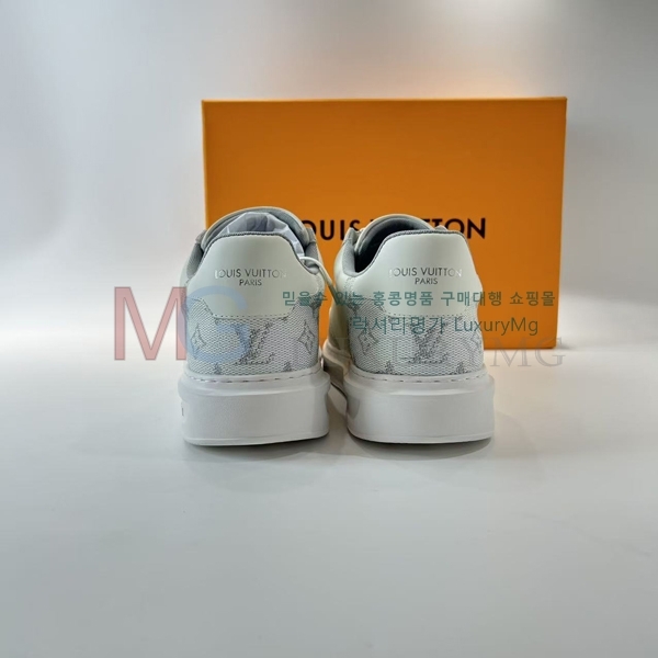 ���� ���̺��� ����Ŀ�� L8A67703