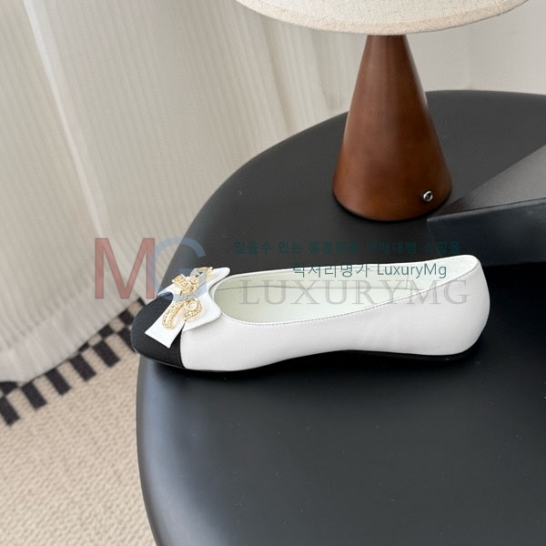 ���� ��*  �÷����� A7116602