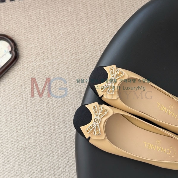 ���� ��*  �÷����� A7116602-2