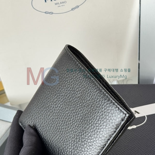 ����� ������ 2M0513-301