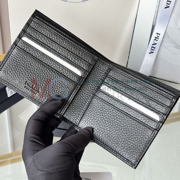 ����� ������ 2M0513-302