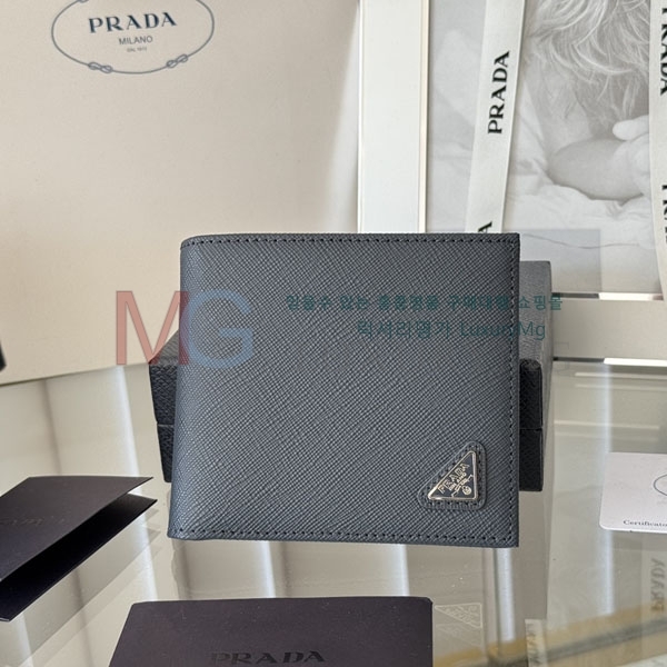 ����� ������ 2M0513-304