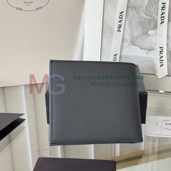 ����� ������ 2M0513-306