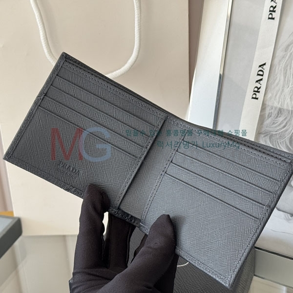 ����� ������ 2M0513-307