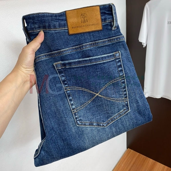 ���� ���ڷ� ��ġ�ڸ� û���� BC256728