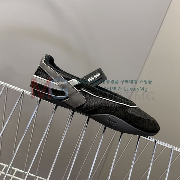 ���� �̿�̿� ����Ŀ�� 2M551123-1