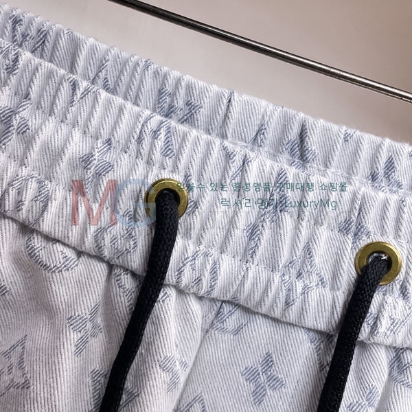 ���� ���̺��� �ݹ��� 4123855-8