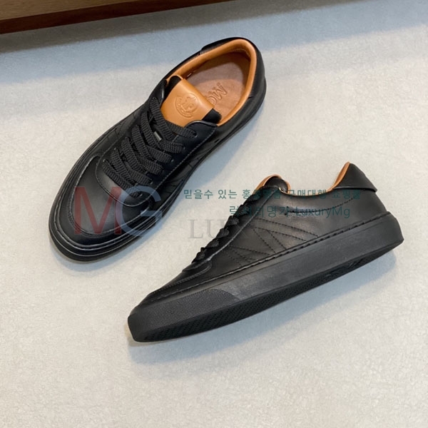 ���� ��**�� ����Ŀ�� MO699032