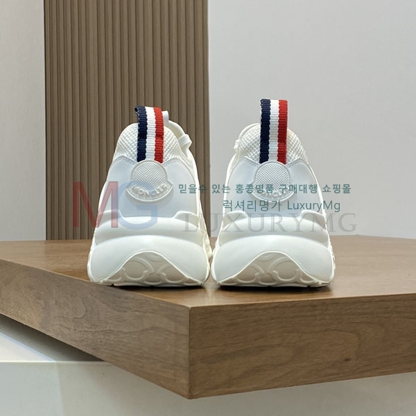 ���� ��**�� ����Ŀ�� MO644206