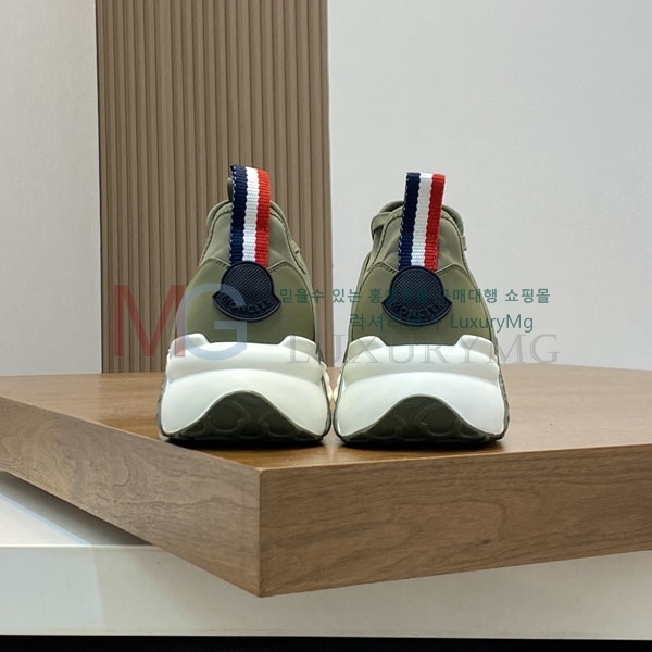 ���� ��**�� ����Ŀ�� MO644206-3