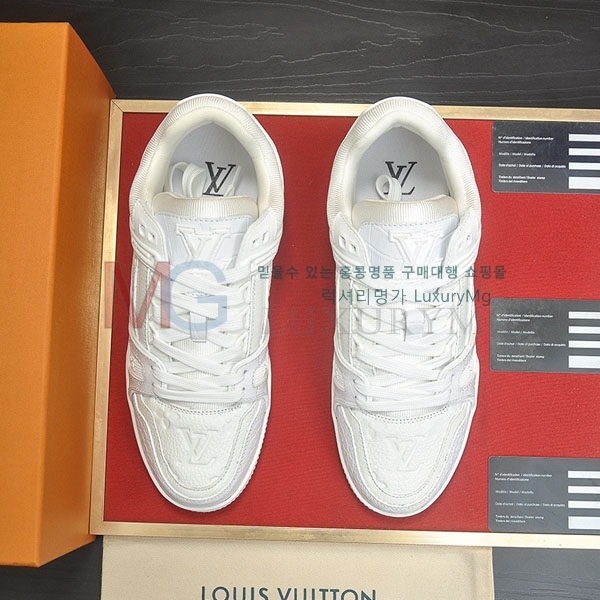 �������� ����*�� ����Ŀ�� LV774560-3