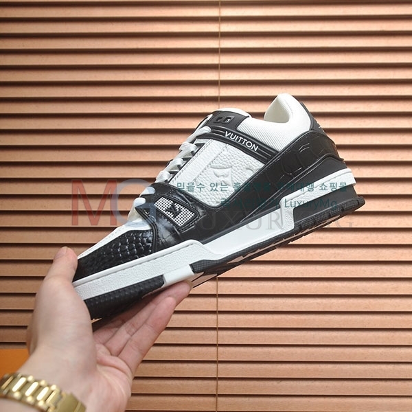 �������� ����*�� ����Ŀ�� LV774560-8