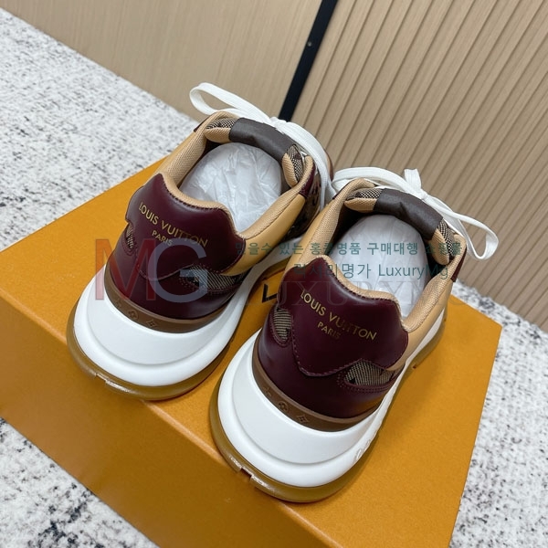 ���� ����*�� ����Ŀ�� LV7226606-4